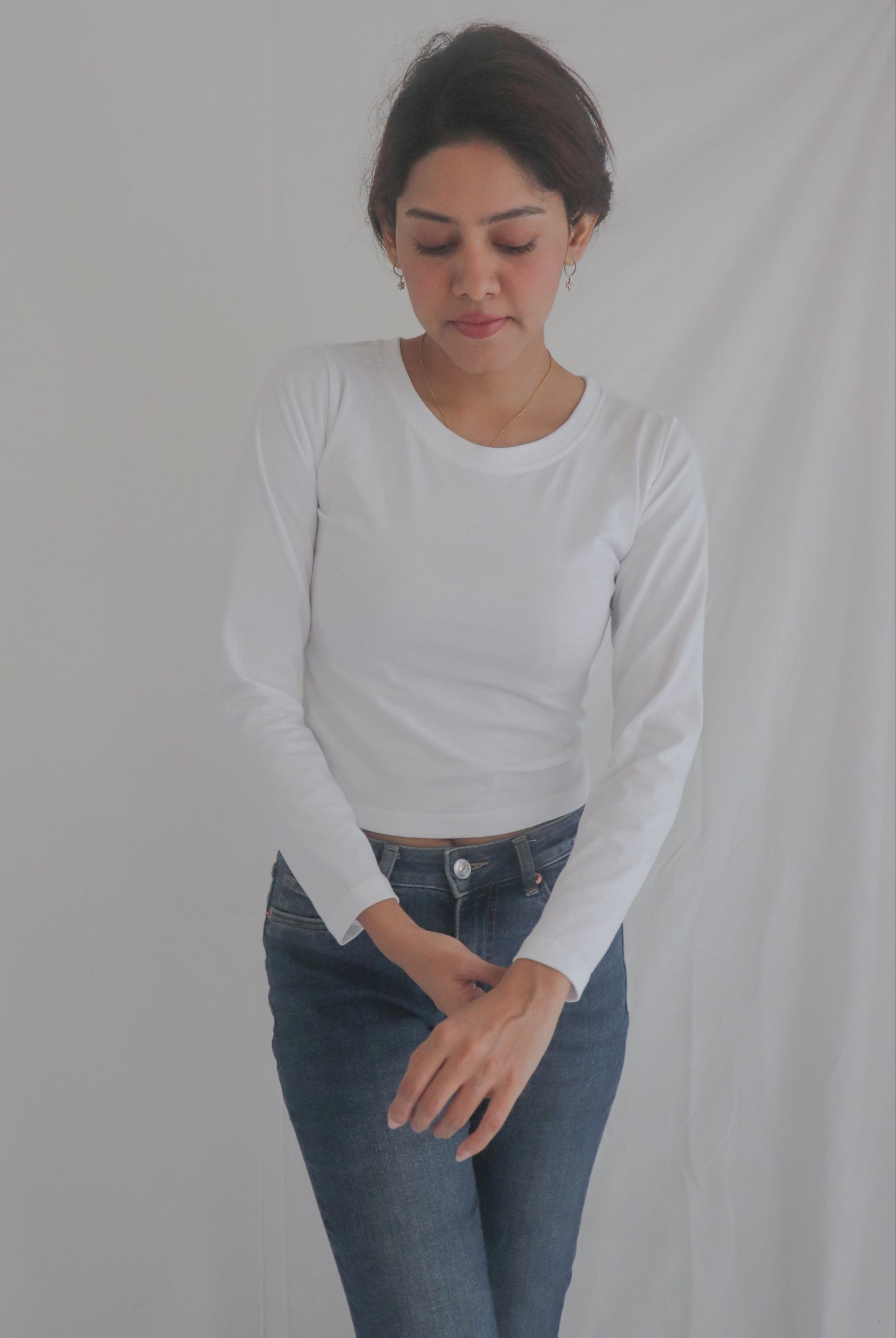 White Round Neck Long Sleeve Top