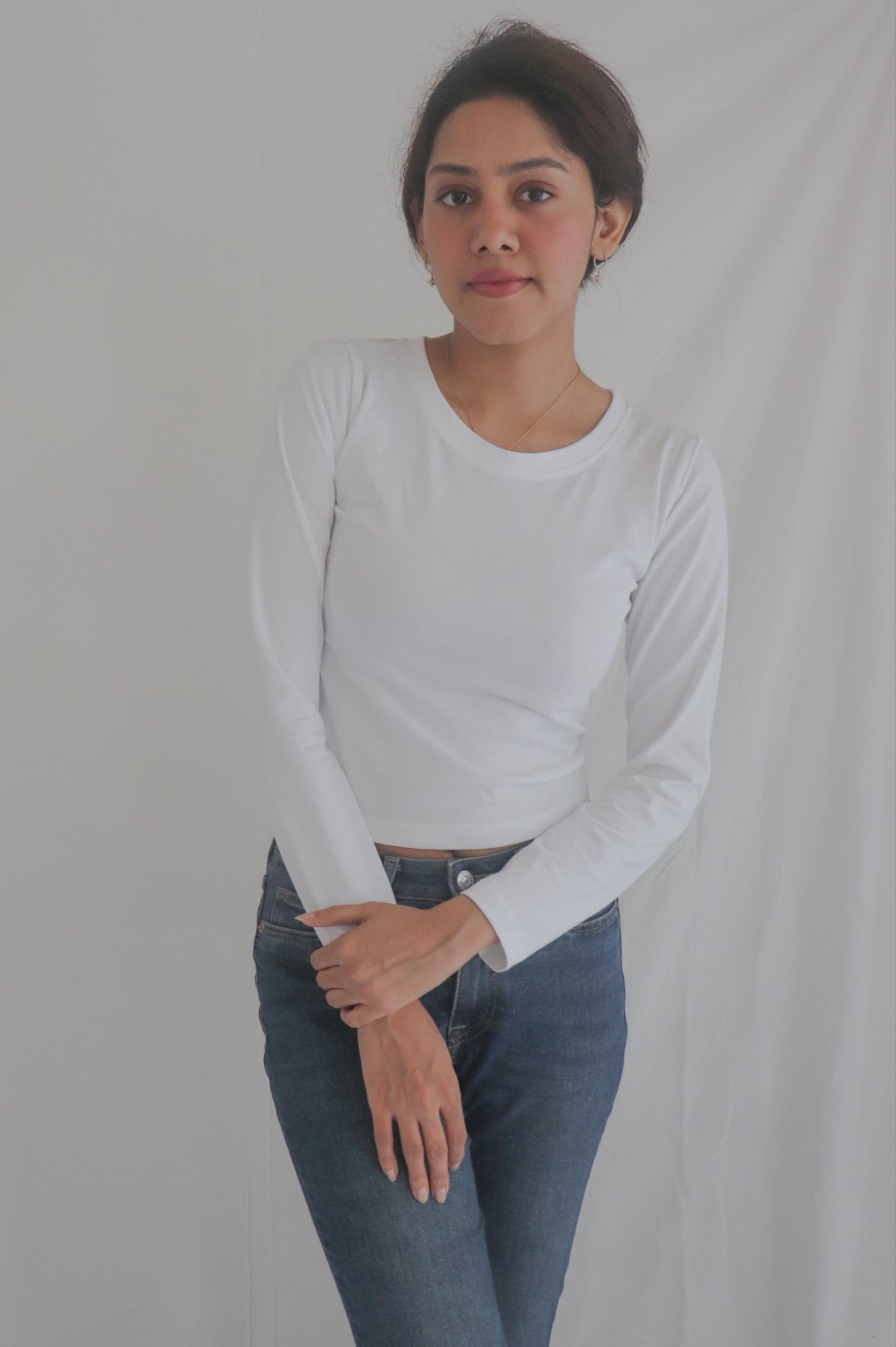 White Round Neck Long Sleeve Top
