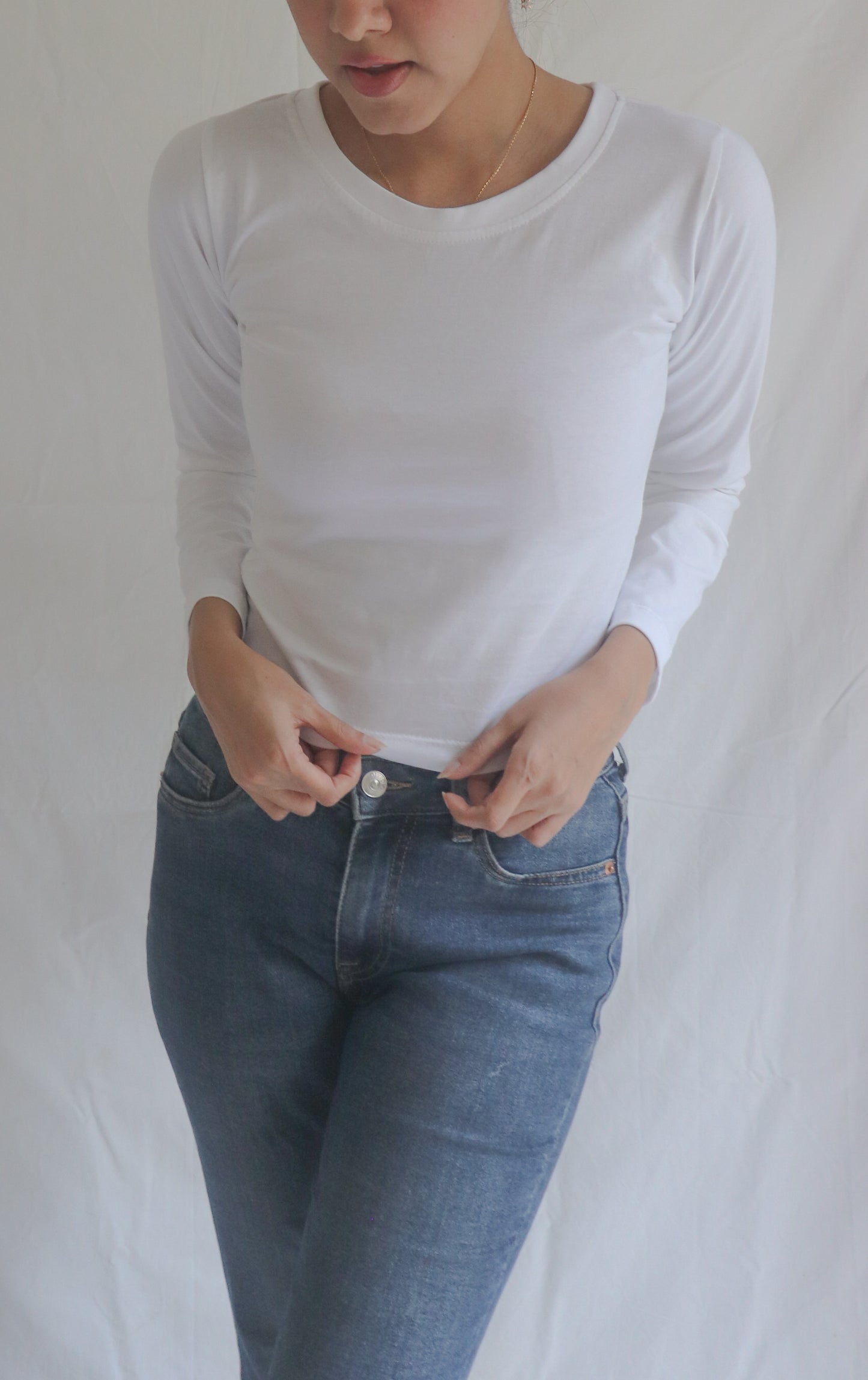 White Round Neck Long Sleeve Top