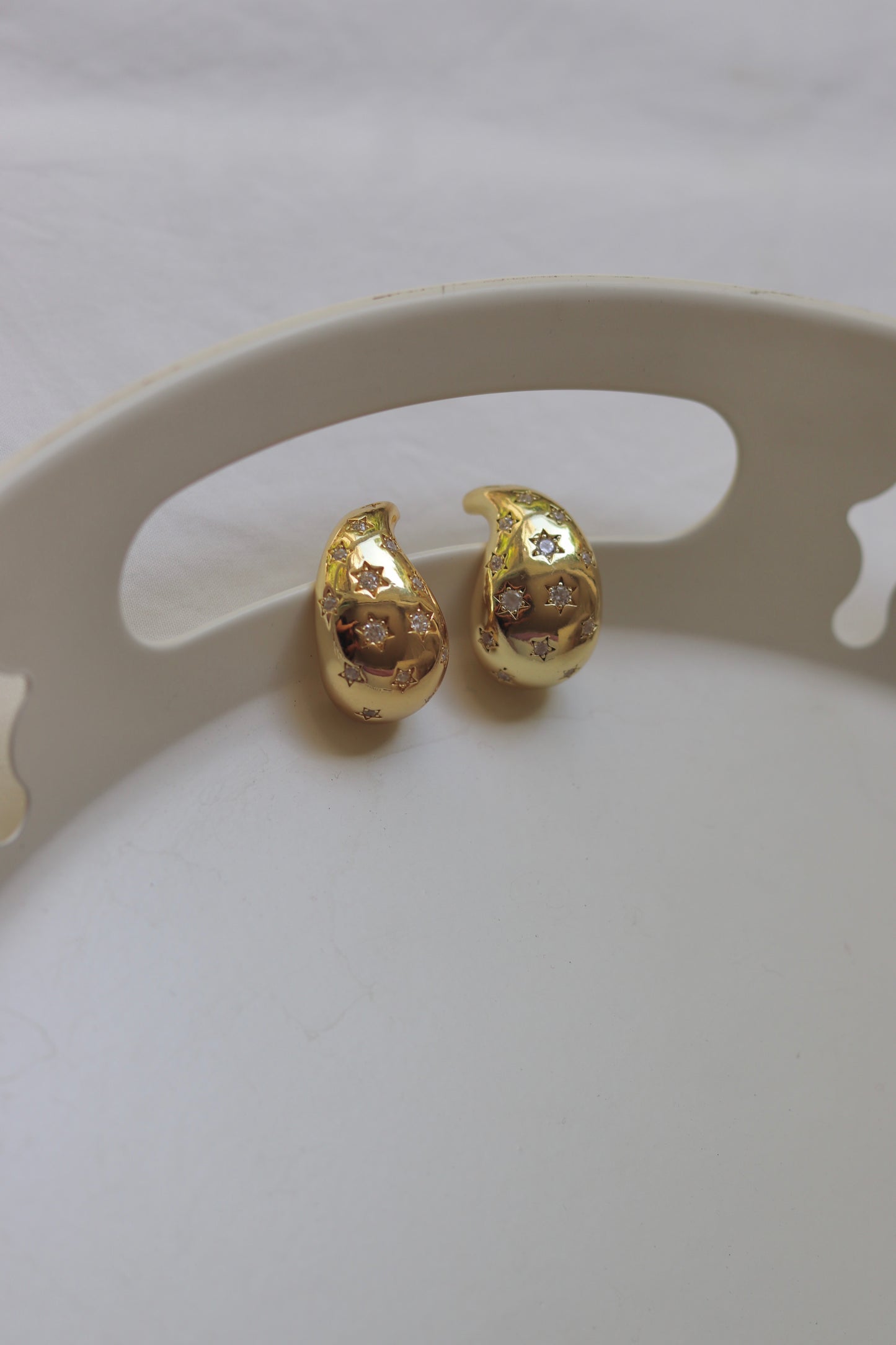 Gold Stone Studded Teardrop Earrings