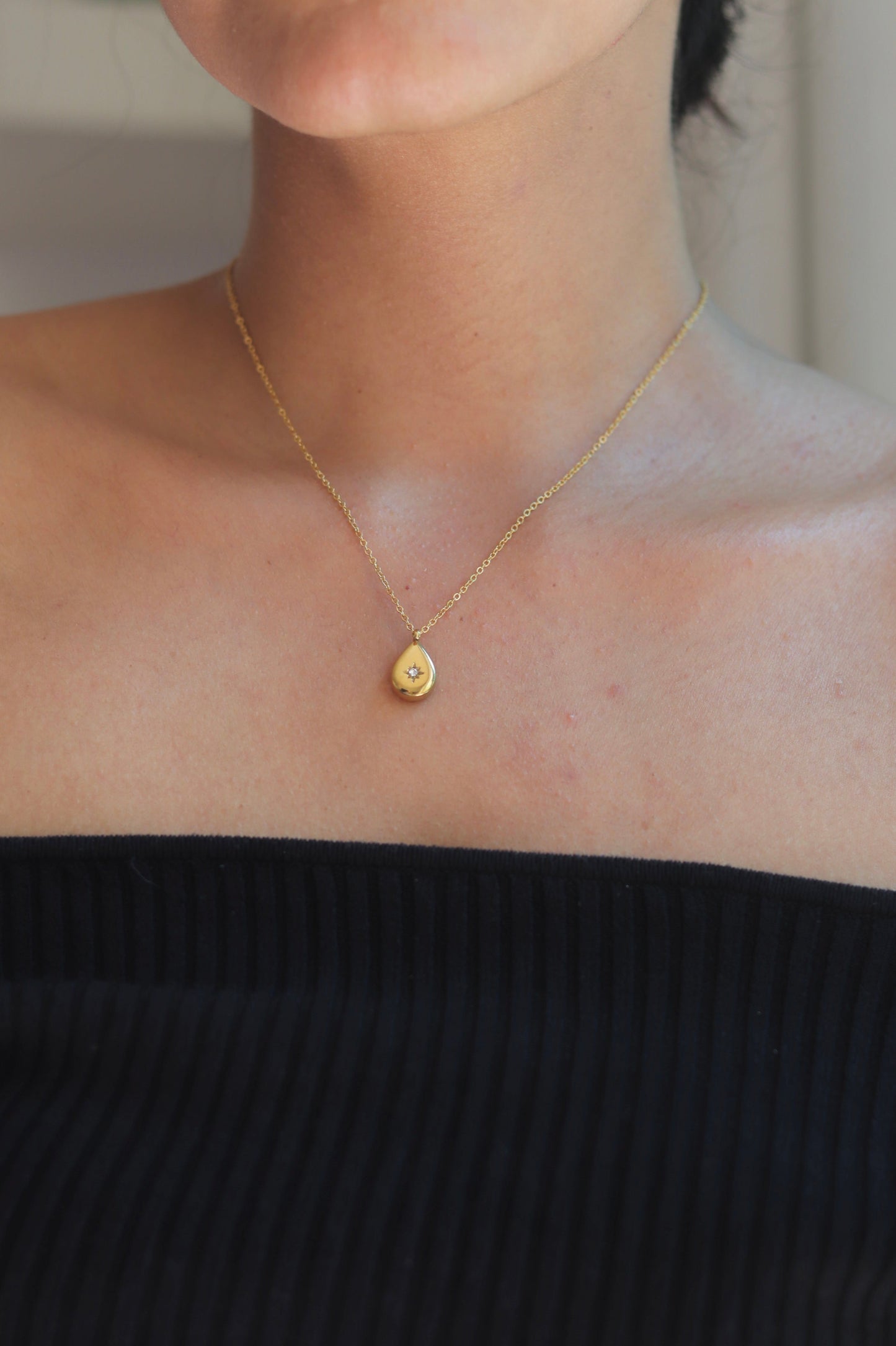 Gold Teardrop Stone Studded Necklace