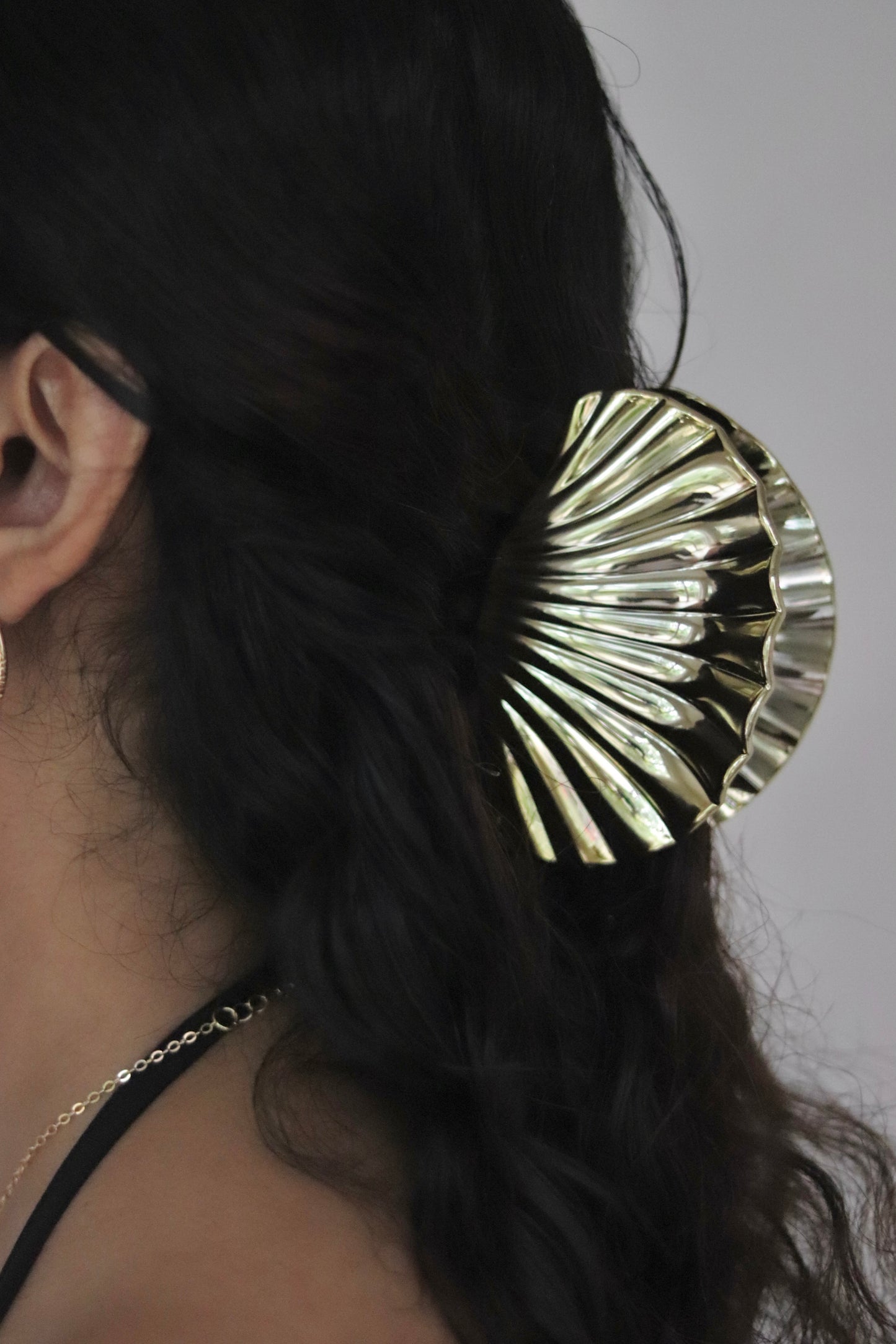 Gold Shell Hairclip
