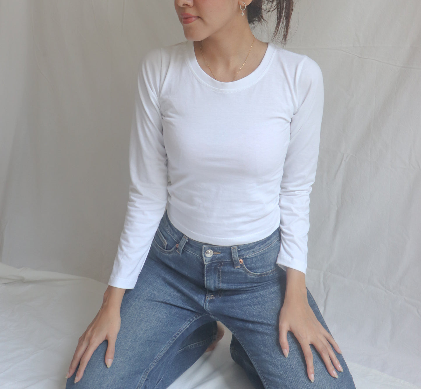 White Round Neck Long Sleeve Top