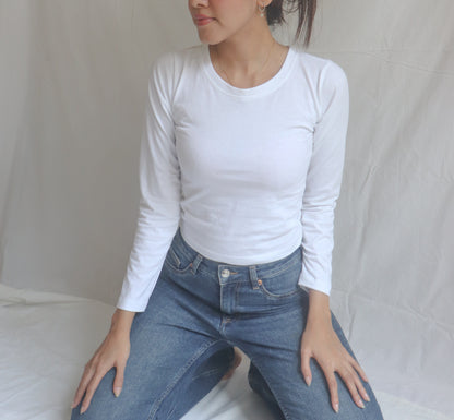 White Round Neck Long Sleeve Top